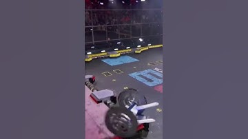 BATTLBOTS HUGE HIT #battlebots #robotwars #bots #botbash #robots #fight #wow #wtf #shorts #lol
