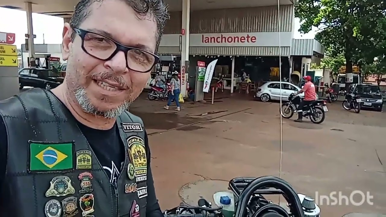 Entrega do triciclo do Filhão