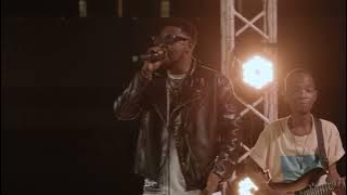 Christian Bella [ Live acoustic ] MAMA