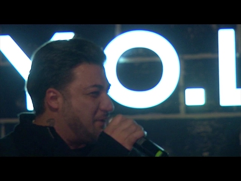 რუსეთში გადახვეწილი მომღერლის, აჩი ფურცელაძის ქართული ივენთი