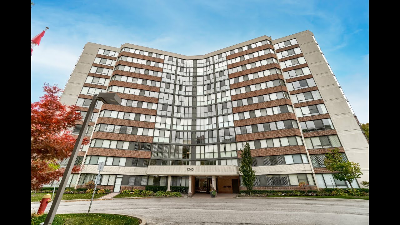 5031240 Marlborough Court, Oakville Home for Sale Real Estate