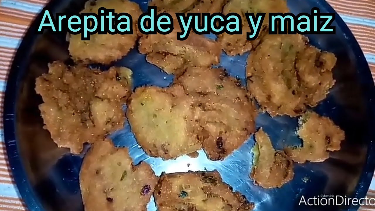 Como hacer arepita de yuca con harina de maíz - YouTube