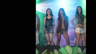 Fashion show screenshot 2