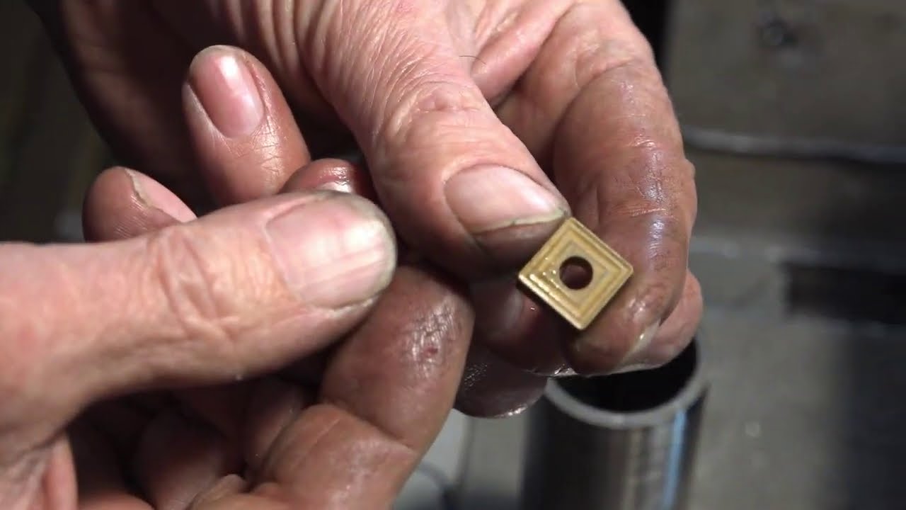 Коллега делится опытом. Протачивание закалённых втулок. 