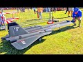 GIANT SELFBUILD BLACKBIRD SR-71 US AIR FORCE RC TURBINE JET FLIGHT DEMONSTRATION