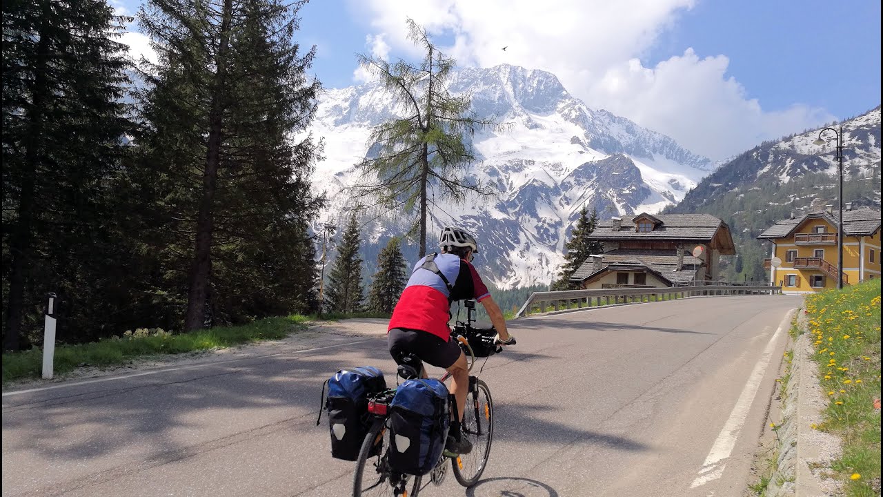Dai ghiacciai dell'Adamello al mare Adriatico fino a Venezia, in bicicletta lungo l'Oglio e il Po.