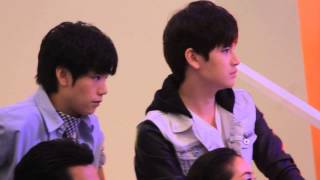 09042015 เต๋าคชา - ต้นโชว์เพลงไม่รู้สึก
