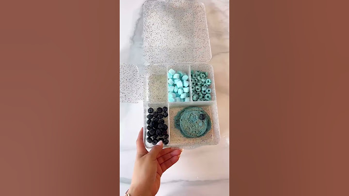 منى اتحدتني اعمل لانش بكس باللون الازرق شوفو شو حكت اخر شي😒 #lunchbox #lunchboxideas