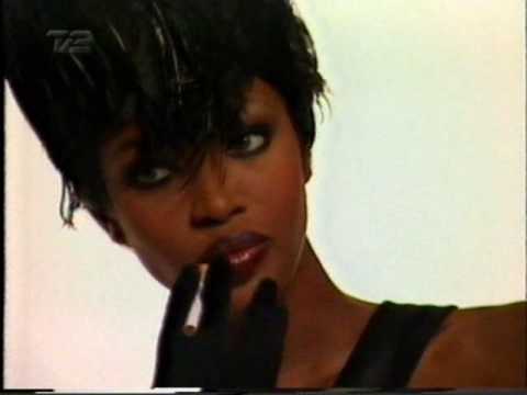 Naomi Campbell - Interview -portrait 1996 #1