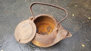 Restoring Antique Cast Iron Tea Pot  How to Season & Clean Cast Iron