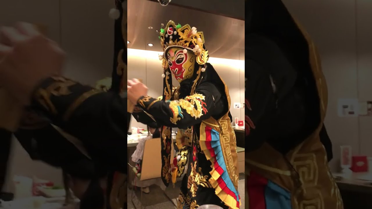 2024-05-25 川劇變臉 (百看不厭)｜海底撈火鍋 [慶城店]｜十張面具 完整收錄 - Face Changing in Haidilao Hot Pot x 台北/松山/慶城街