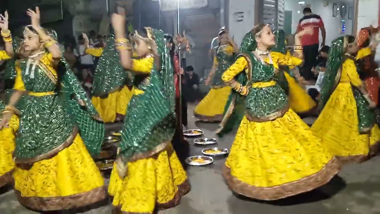 khodiyar garabi mandala ખોડીયાર ગરબી મંડળ સુરત ક્રિષ્ના વિઘાલય હરેશ ભાઈ કવાડ મો 9824954422