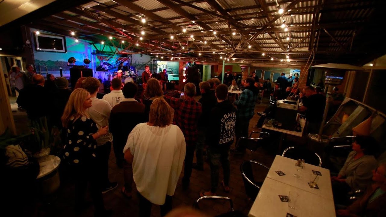 Tea Gardens Hotel, Australia