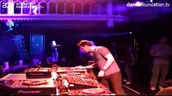 Paul Van Dyk feat Ashley Tomberlin - New York City (Super8 & Tab Remix) Paul Van Dyk feat Ashley Tomberlin - New York City (Super8 & Tab Remix)