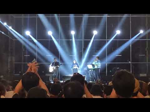 Perunggu - Menyala [featuring Bernadya] (Acoustic Live at Gambir Expo, Jakarta 24/9/2023)