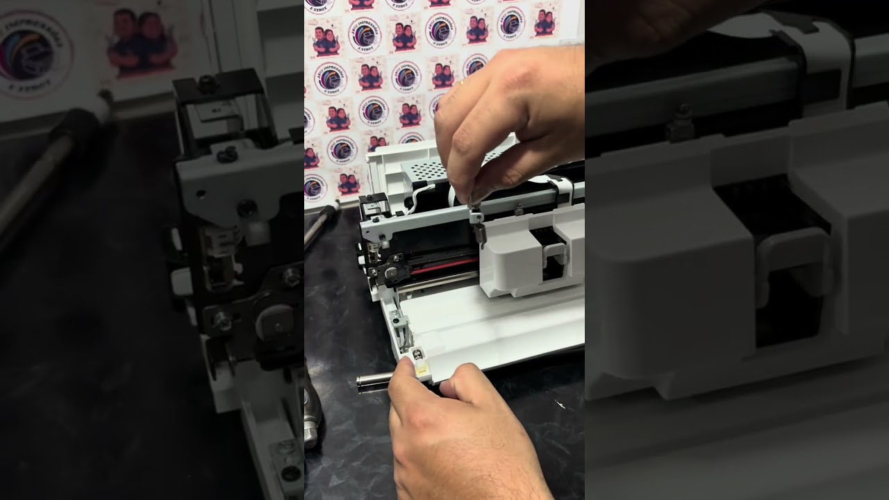Como desmontar sua ScanNcut SDX da Brother, para trocar os eixos (manutenção) 