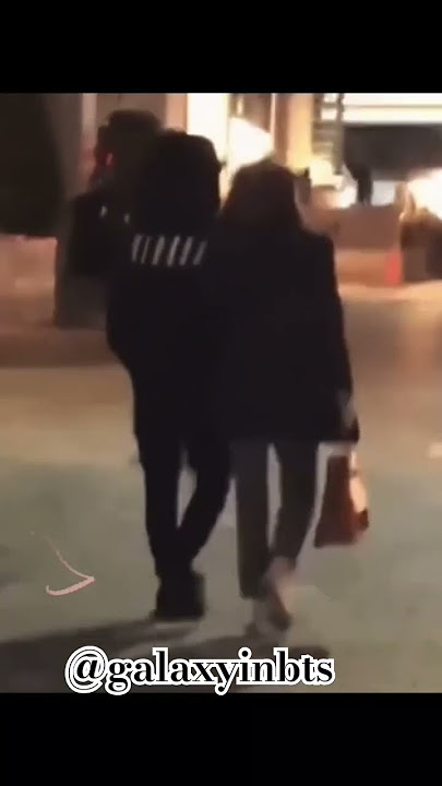 Jimin with Mom in 2018 in Paris as they were doing BTS concert 🫰😍🥰❤️💜💜💜#jimin#bts#btsarmy #btsedits