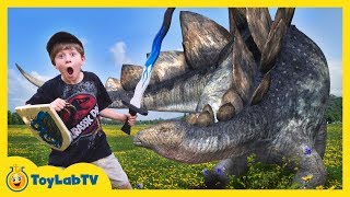 Giant Life Size Dinosaur Showdown at Renaissance Festival Theme Park