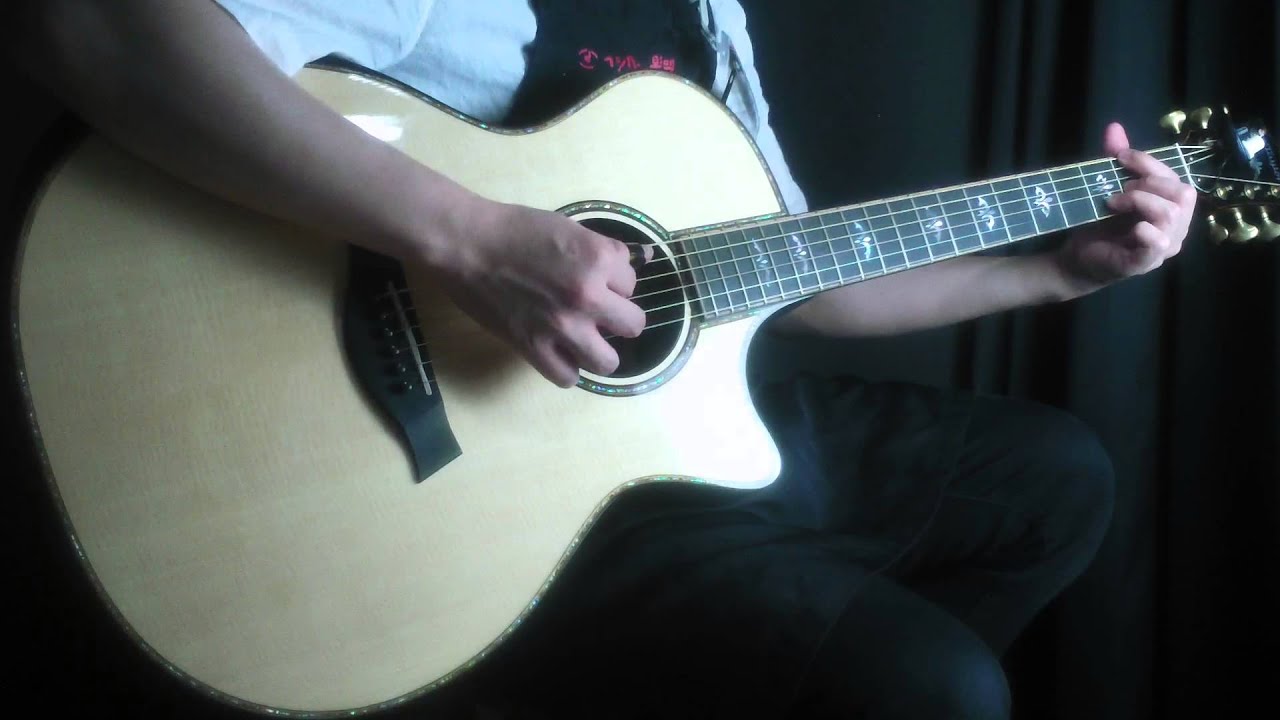 Taylor / 914ce ES2 【新宿店】 - YouTube