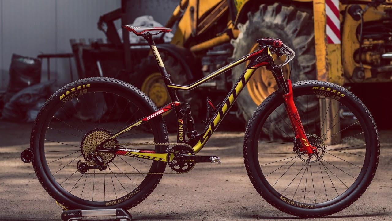 black diamondback mountain bike