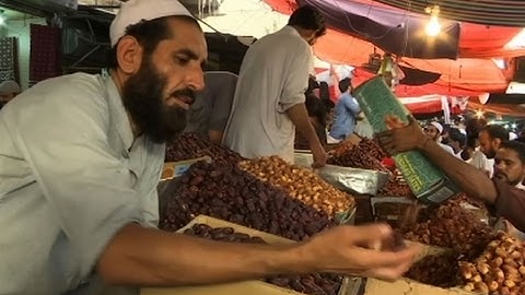 Muslims Across Globe Mark Beginning of Ramadan