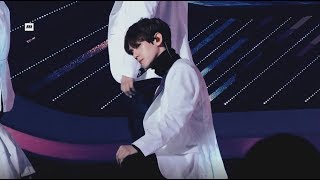 190101 가요대제전 - Love Shot 백현 BAEKHYUN FOCUS