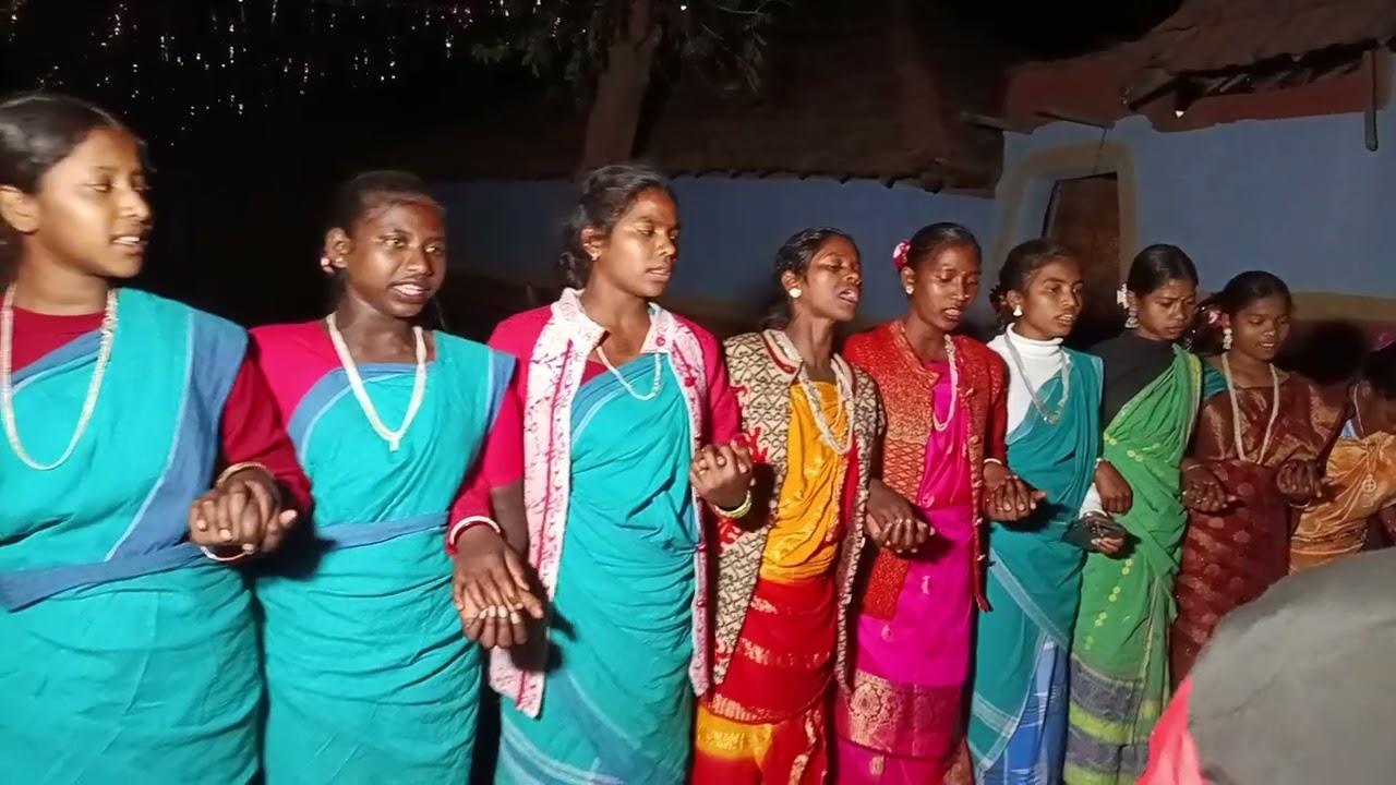 New santhali video sohrai ambajora manjhi tola sohrai video//singer ato kuri 