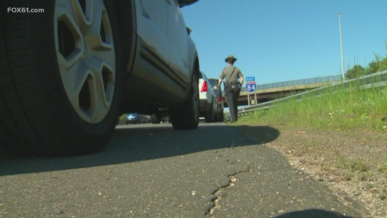 Tow truck driver injured after driver fails to follow move-over law ...