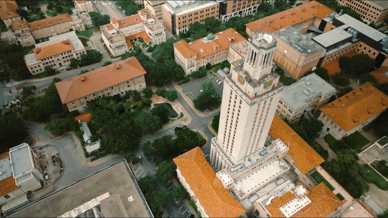 Get your horns up Longhorns!🤘(Austin, TX) YouTube