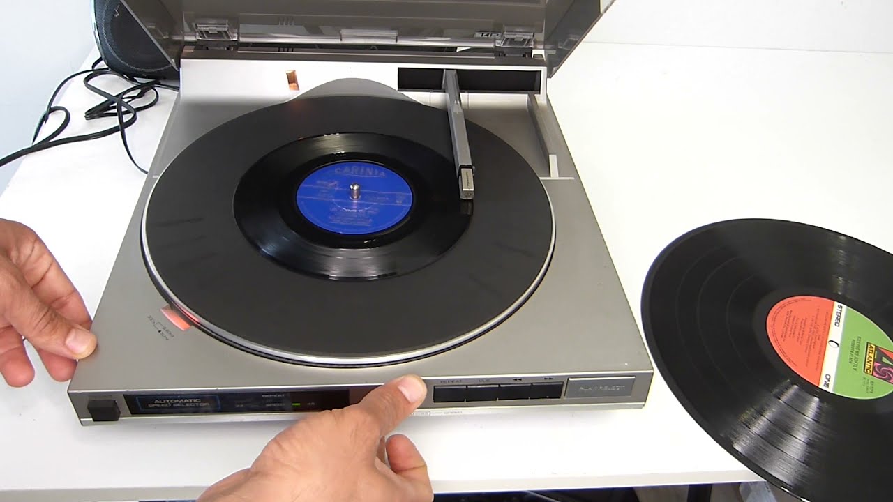 REALISTIC Vintage Linear Tracking Turntable LAB-2200 record player