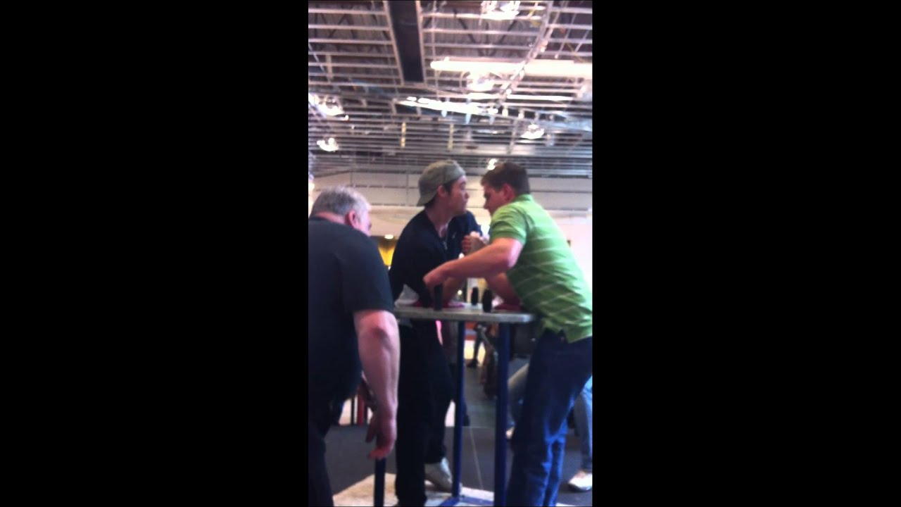 Dustin L Makes his HAT Disappear !!! ARMWRESTLING