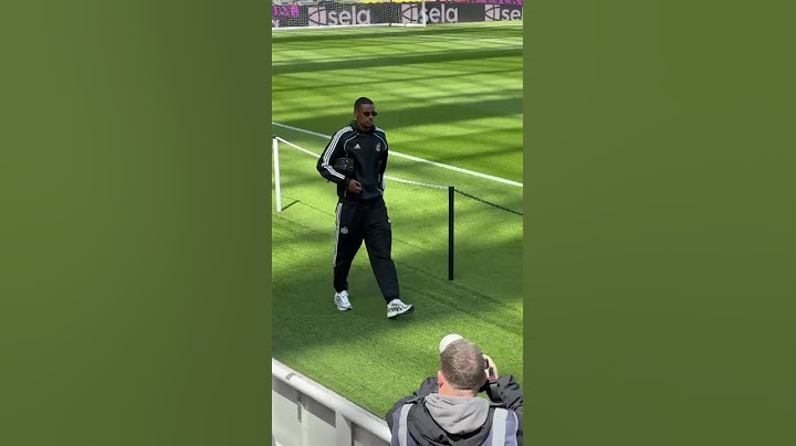 Alexander Isak is here for today's big match against Everton! THE WAIT IS OVER!