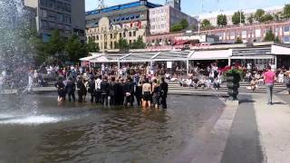 Art Performance Kungsträdgården Fountain Aug 2015