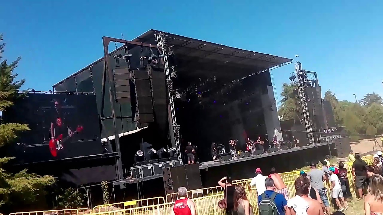 Boikot @ festa do Avante. Bella Ciao - YouTube