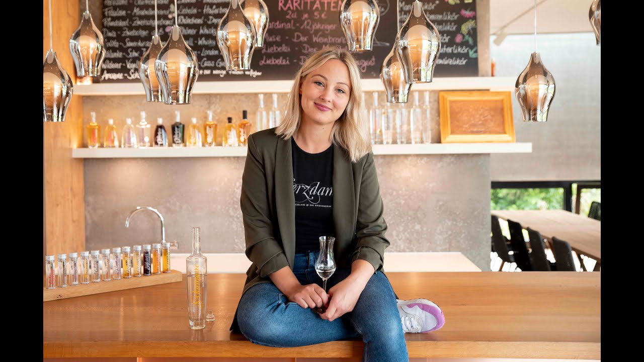 Begrüßung zum Tasting mit der Brennerin