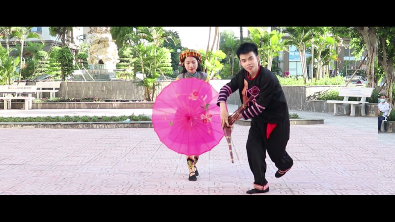 Lương Văn Thảo & Hải Anh: Múa XUÂN VỀ TRÊN BẢN MÔNG