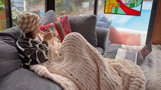 L’AGRATY Chunky Knit Blanket Review — Cozy Chenille Throw That Transformed Our Couch