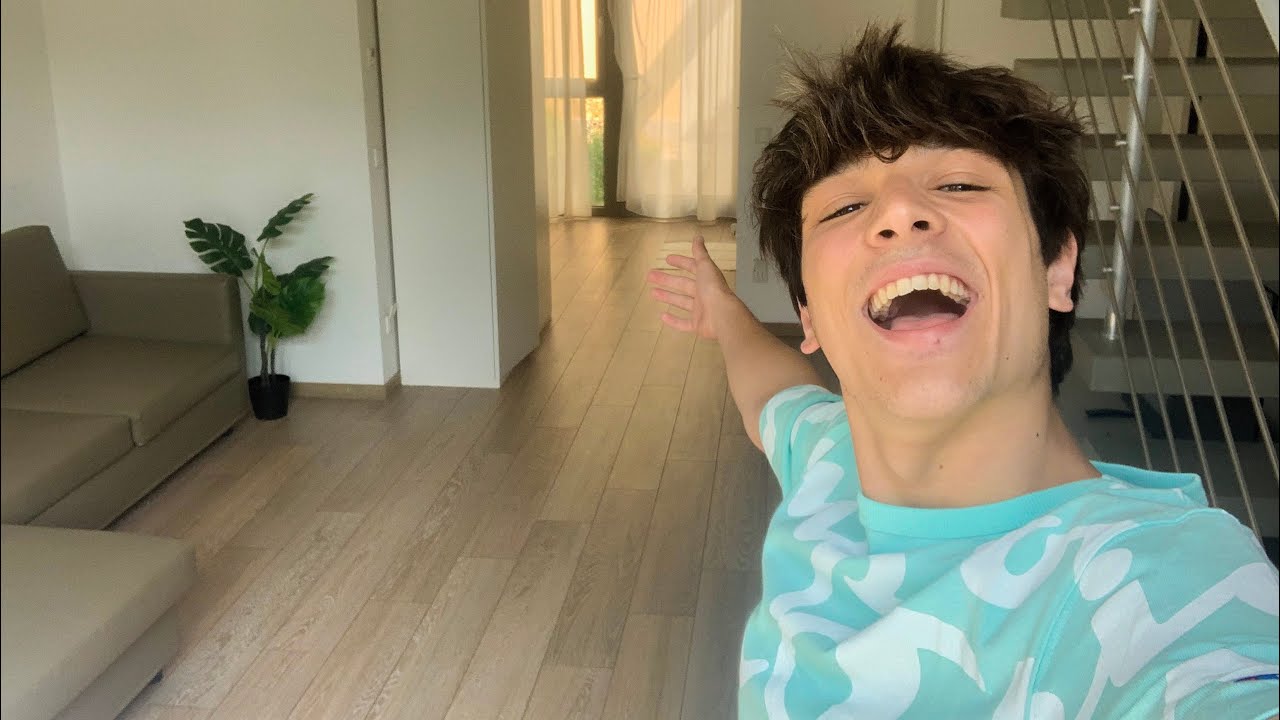 TOUR della MIA NUOVA CASA!!! - Home Tour - YouTube