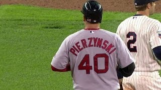BOS@MIN: Pierzynski slaps a two-run double to left