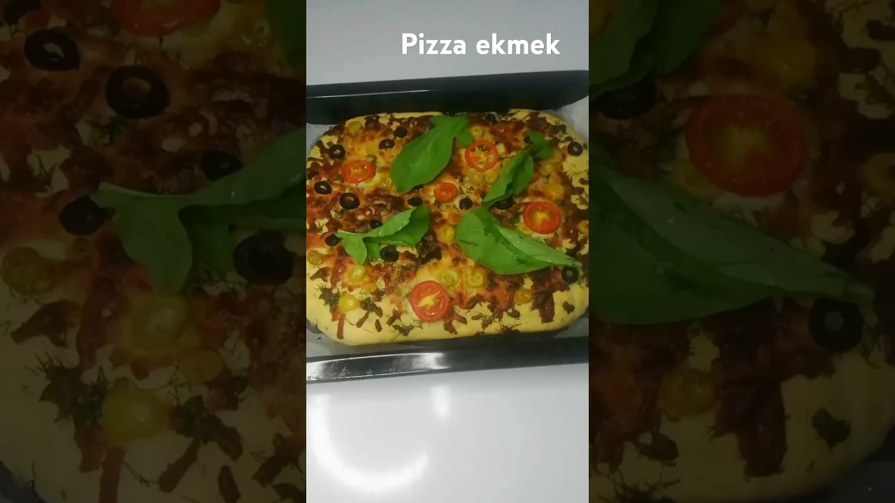 Pizza  ekmek  Pazar sabahlarının vazgeçilmezi olabilir #keşfet #keşfetbeniöneçıkar  #yemektarifleri