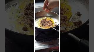 Download Lagu nabati chocolate Dalgona candy😱#shorts #youtubeshorts #squidgame #dalgona #nabati MP3