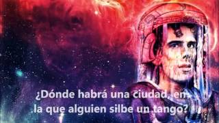 Video thumbnail of "El anillo del capitan Beto (Con letra) - Spinetta"