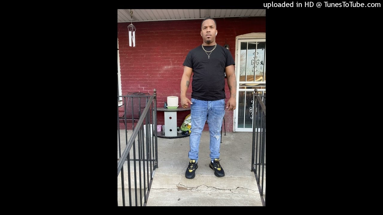 Tarik gee - social media