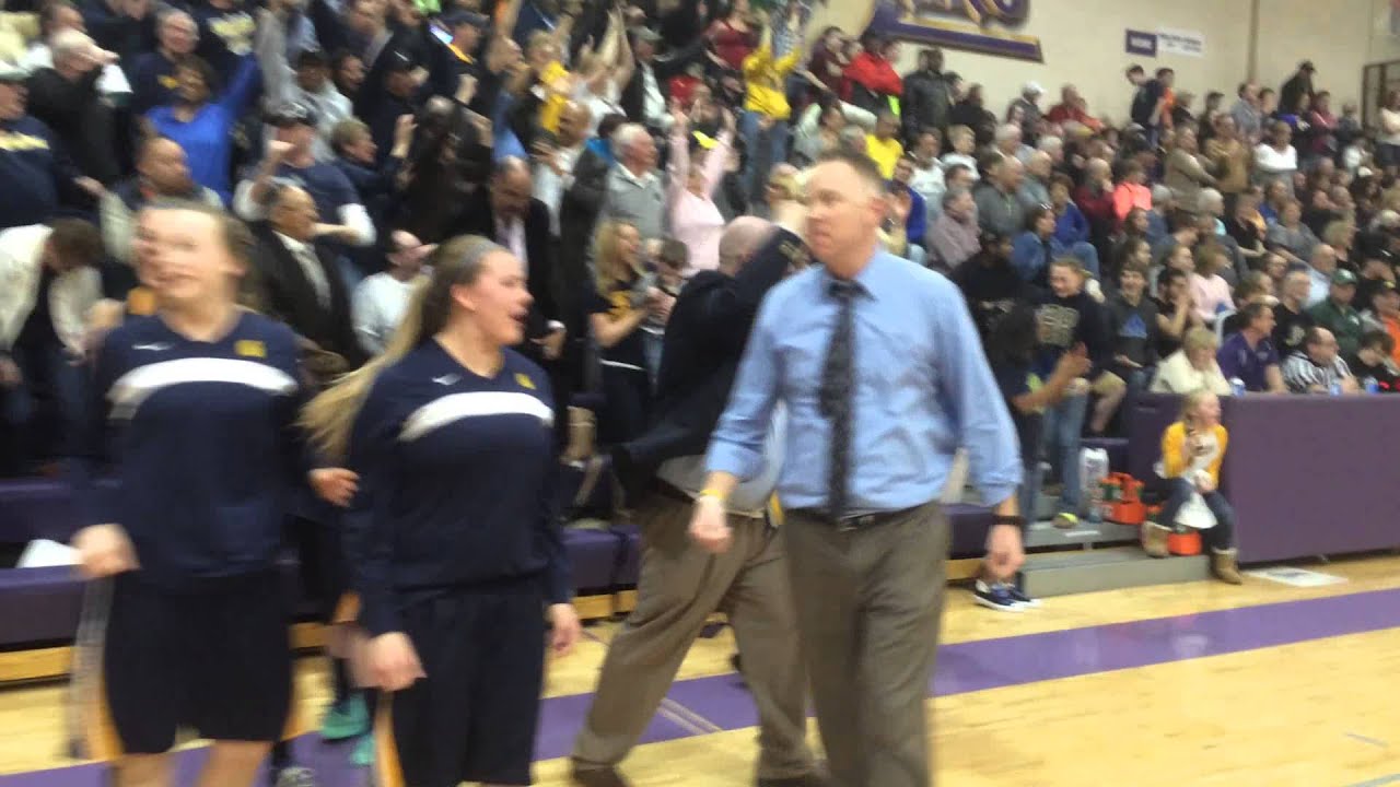 Goodrich girls basketball celebrates Class B regional title, defeats
