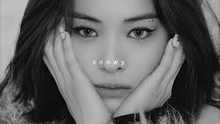 itzy - snowy (slowed + reverb) Resimi