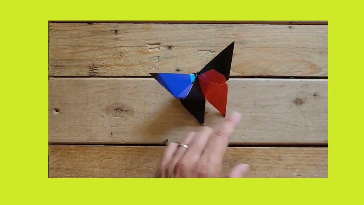 Tutoriel Origami papillon -surcyclage affiches