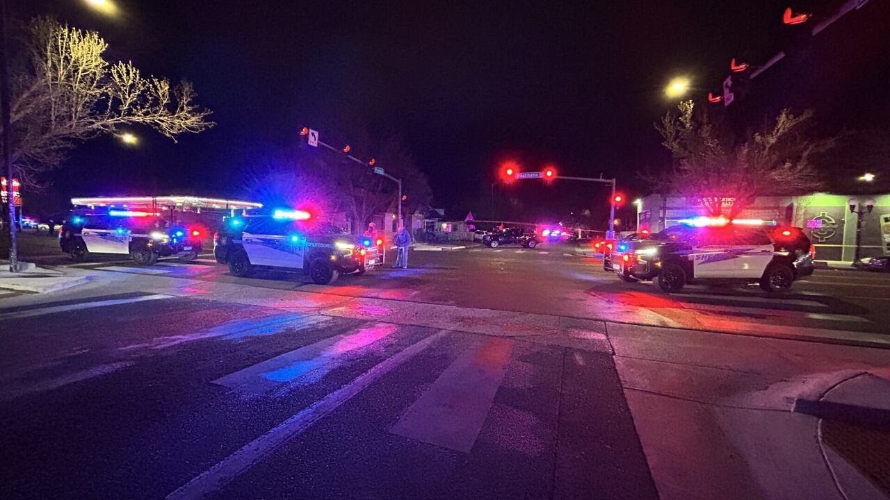 WATCH: Suspect dead, 3 officers hospitalized in Pueblo shooting - YouTube