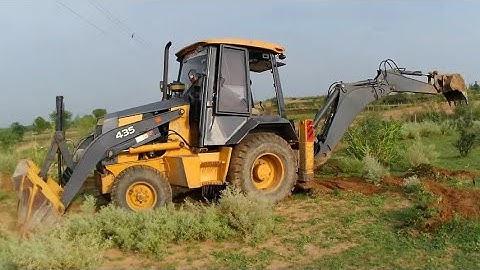 Old Jcb Going to Cleaning Roof Remove waste Plants Tree | जंगल से पेड़ पोदे कैसे हटाये।
