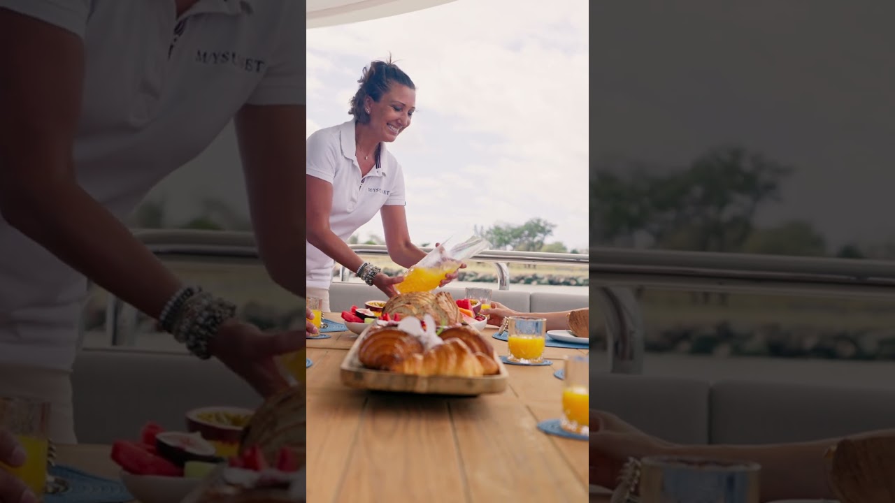 Why choose a superyacht charter over a luxury cruise #YOTSPACE #yachtcharter #australiatravel