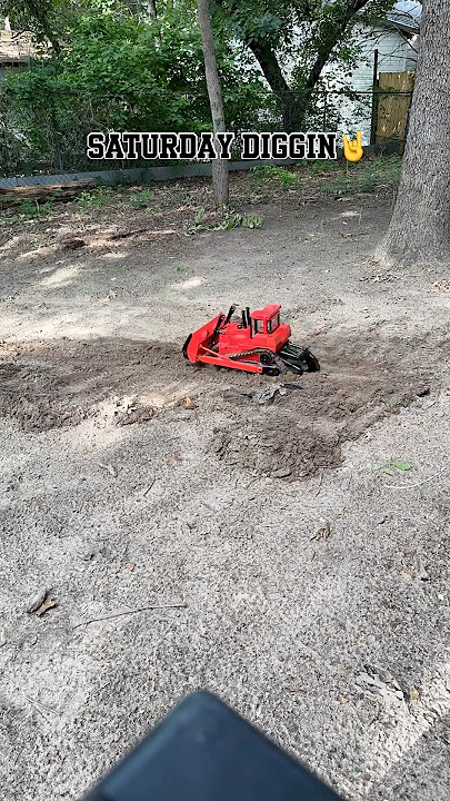 A little dig in today🤘 #rcconstruction #rcdozer #scalerc #rc4wd #rccar